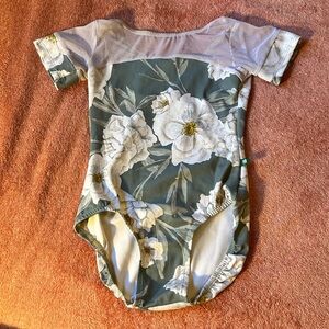 Luckyleo Dancewear size: Small